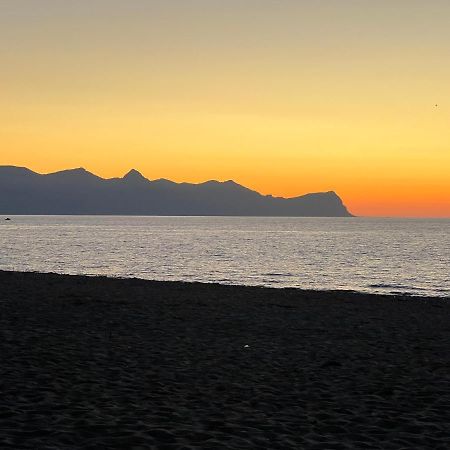 Casa Vacanze Il Girasole バレストラーテ エクステリア 写真