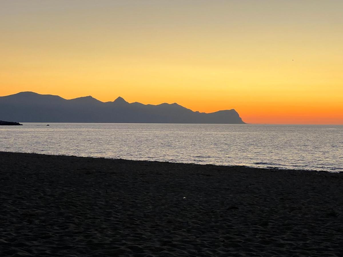 Casa Vacanze Il Girasole バレストラーテ エクステリア 写真